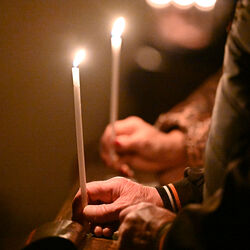 Osternachtsfeier mit Weihbischof Turnovszky