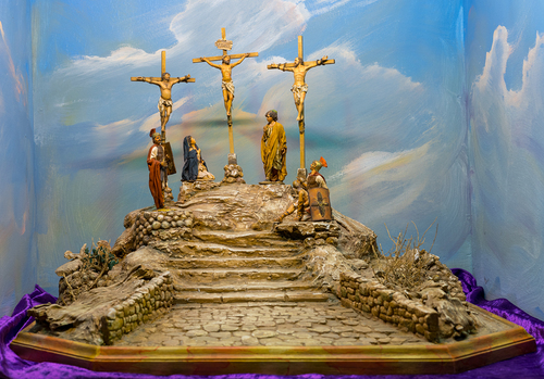 Die Fastenkrippe, Kreuzigung