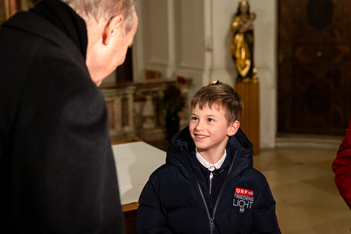 Friedenslicht in Wien angekommen / Erzdiözese Wien/ Schönlaub, Stephan Schönlaub