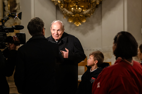 Friedenslicht in Wien angekommen / Erzdiözese Wien/ Schönlaub, Stephan Schönlaub