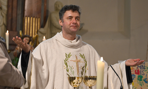 Pater Ionut Coceanga OFMConv / www.markus-goestl.at Pater Ionut Coceanga OFMConv zum Aushilfskaplan bestellt